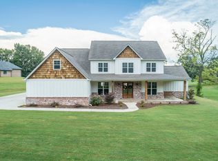 514 W Briar Lake Dr, Starkville, MS 39759