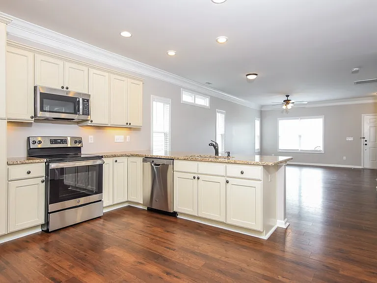 1728 Main Divide Dr — Photo 11