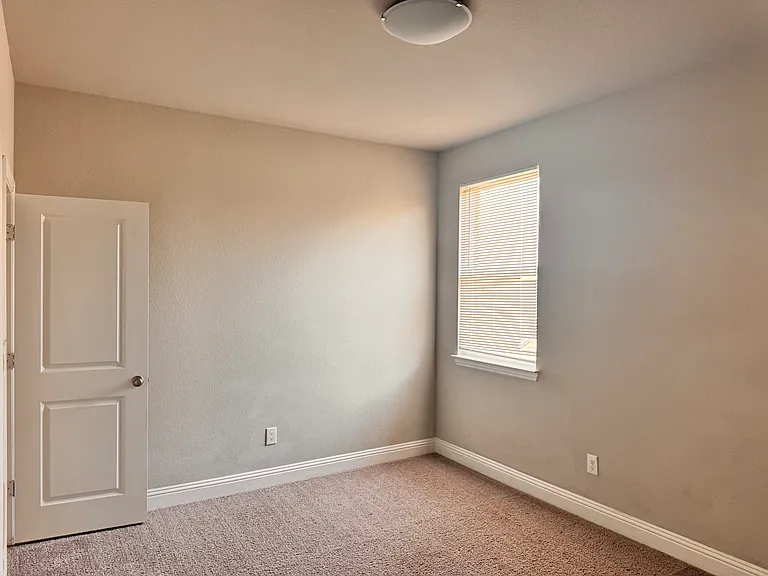 804 Sicily Blvd — Photo 14