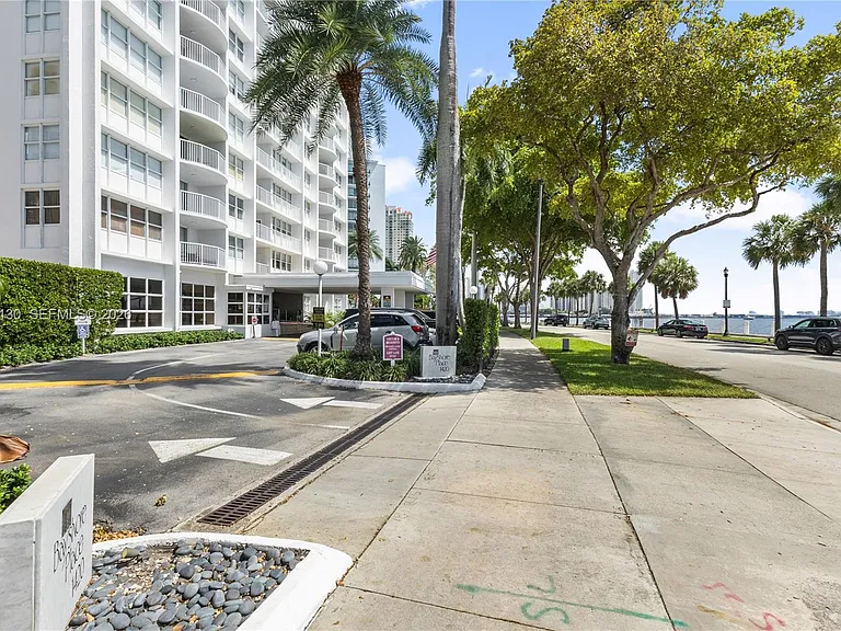 1420 NE Brickell Bay Dr #601A — Photo 33