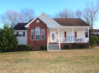 1017 Woodbrier Ln, Greenbrier, TN 37073