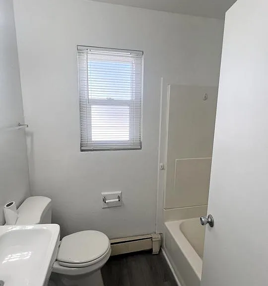 291 E Welby Ave — Photo 5