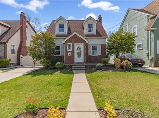 832 Linden Ave, Baldwin, NY 11510