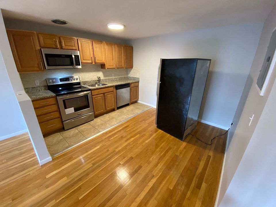 1st image of 110A Babcock St #36
