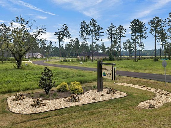 2nd image of 15 Evergreen Dr