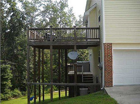 2nd image of 6911 Glen Cove Rd