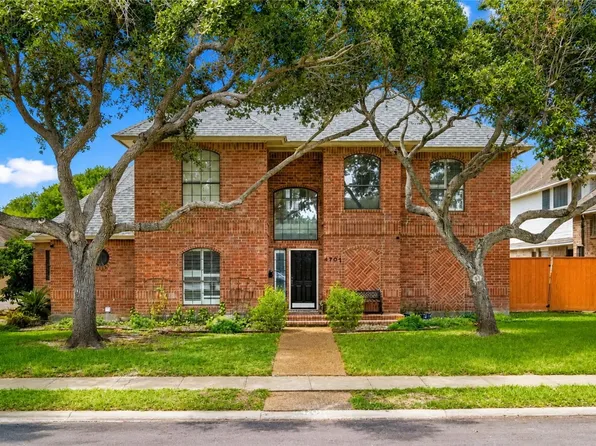 4701 Schwerin Lake Dr, Corpus Christi, TX 78413