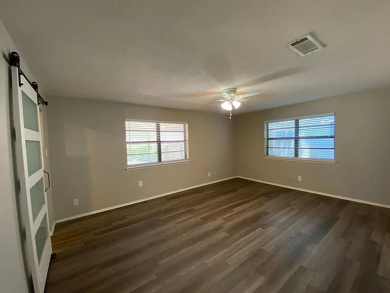 5218 Green Valley Trl — Photo 6