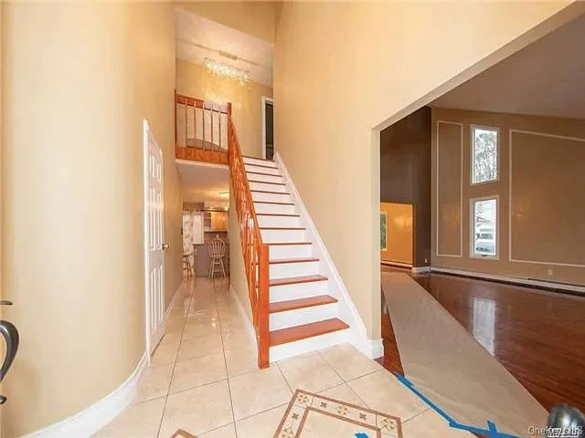 4 bed, 3.0 bath, 2658 sqft, $6,000 — Photo 3