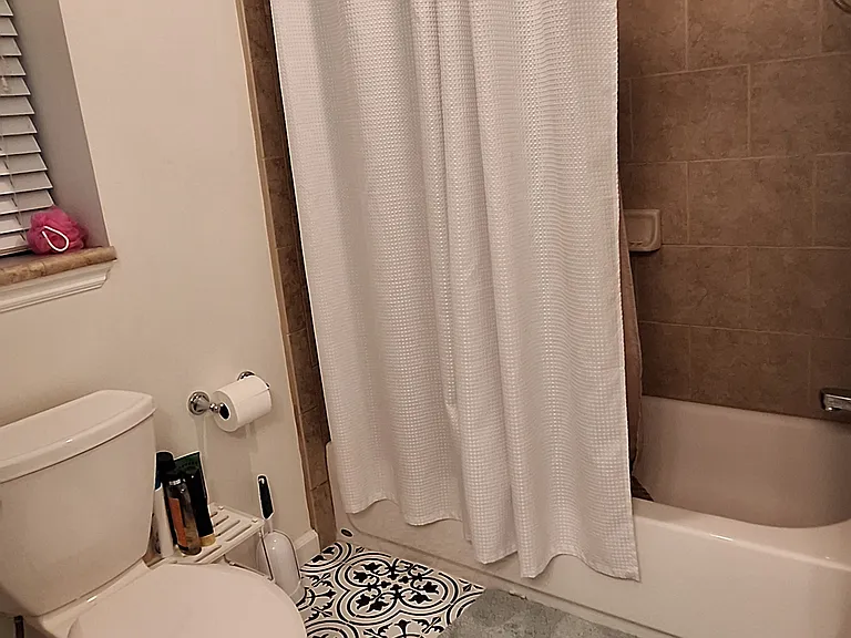 Basement full bath