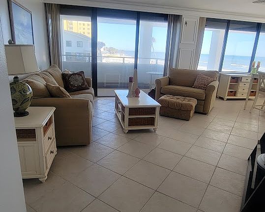 4th image of 2200 N Atlantic Ave APT M1