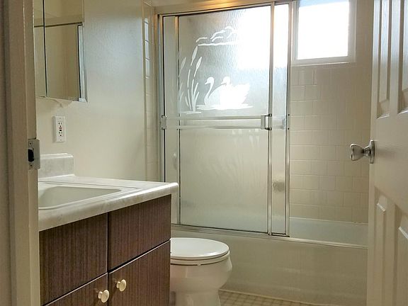 4th image of 1110 Leigh Ave APT 6