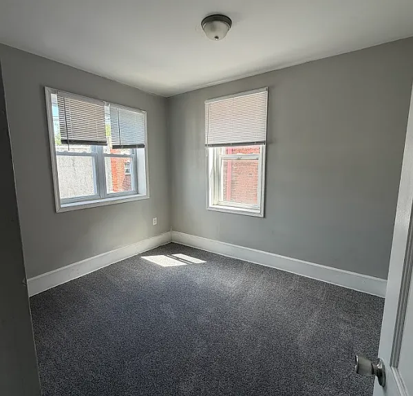 413 N Redfield St — Photo 9