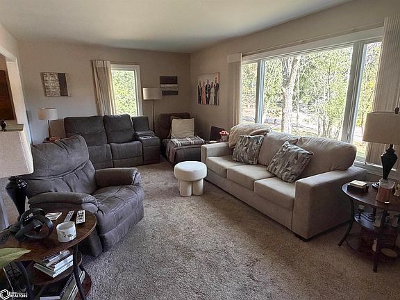 5th image of 1203 Glenview Cir