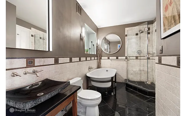 Rented by Douglas Elliman | media 6