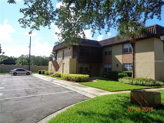 3rd image of 180 Windtree Ln