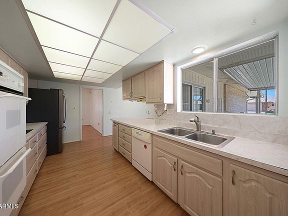 3rd image of 9605 W SHASTA Drive