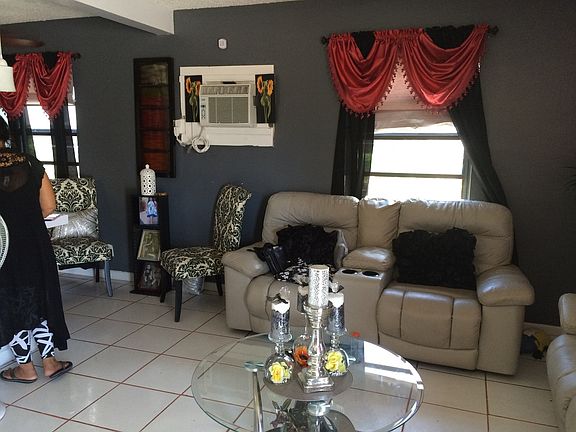 2nd image of 1425 NW 6th Ave