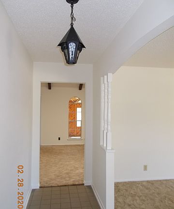 5th image of 148 Patrick Henry Dr