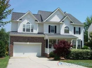 2013 Castleburg Dr, Apex, NC 27523
