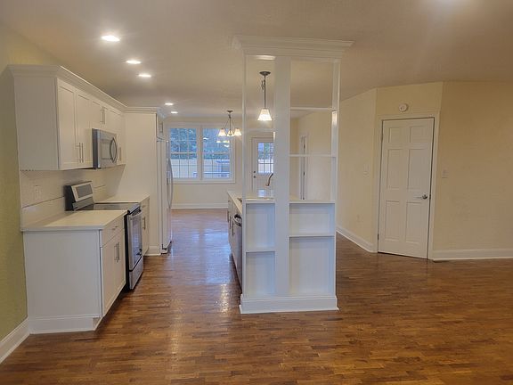 5th image of 1415 Hamilton Ave