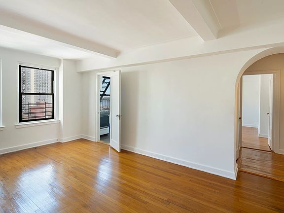 5th image of 425 E 86th St APT 12E