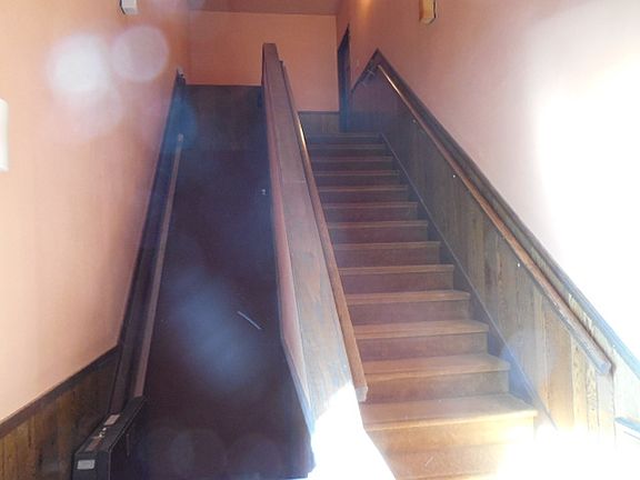 2nd image of 400 Lake St