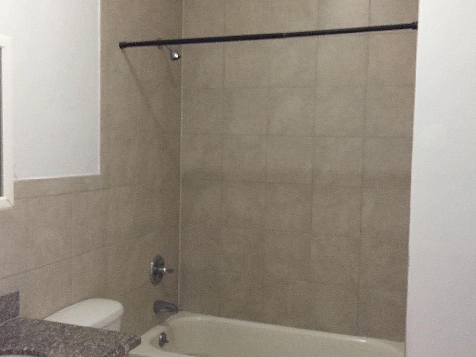 2nd image of 660 Bay St Ste 2B