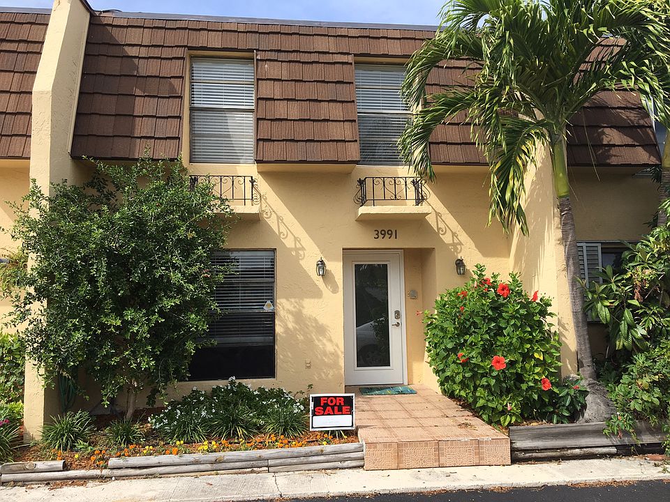 1st image of 3991 NE 167th St #8