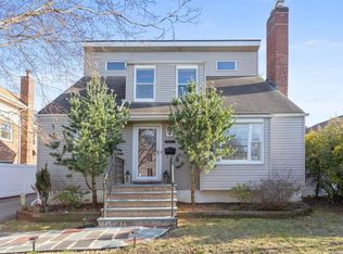 21762 Corbett Rd, Bayside, NY 11361