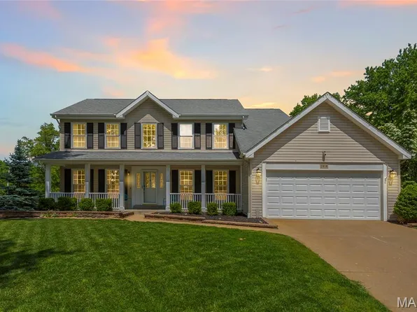 1016 Lafayette Pl, Lake Saint Louis, MO 63367