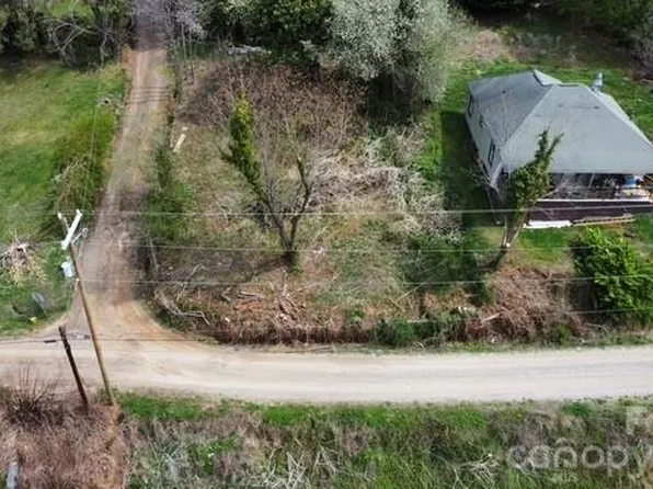 22 Clark Ln, Canton, NC 28716