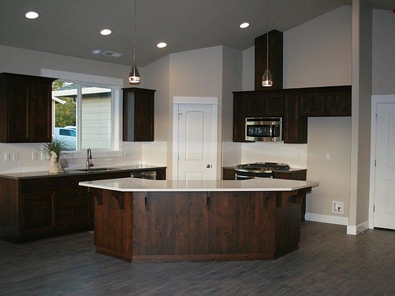 Island - breakfast bar