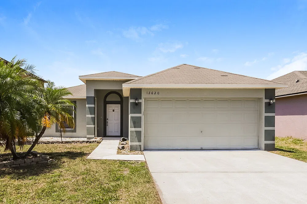 3 bed, 2.0 bath, 1487 sqft, $3,350 — Photo 1