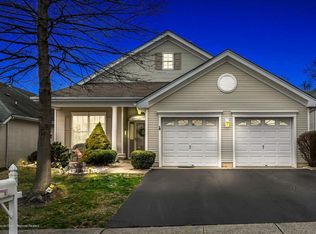 70 Greenways Ln, Lakewood, NJ