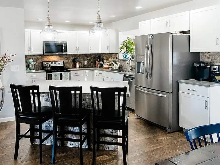 1809 Denim Ln — Photo 3