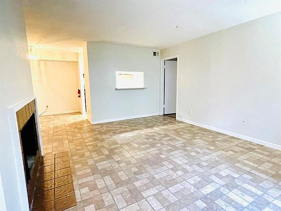 4th image of 9350 Country Creek Dr APT 28