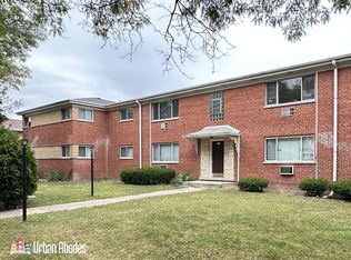 1314 Carol St #2, Park Ridge, IL 60068