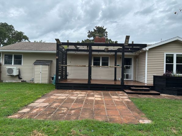 114 Crescent Dr