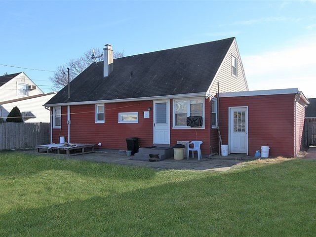 2nd image of 18 Hunter St