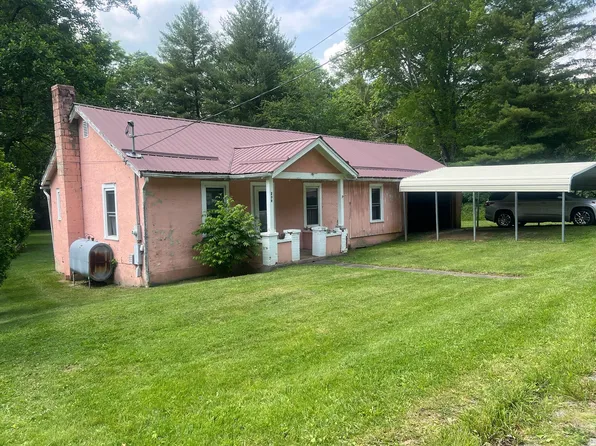 239 Ccc Rd, Hines, WV 25958