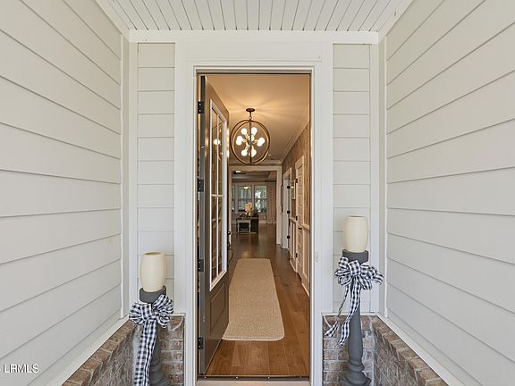 4th image of 731 Sunfish Way