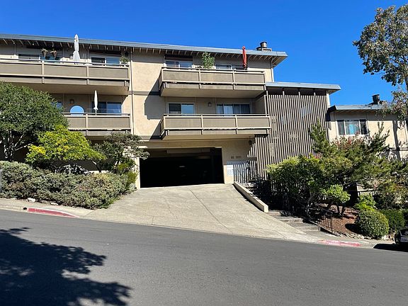 2nd image of 50 Via Belardo APT 12