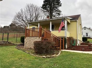 1126 McCrory Ln, California, PA 15419