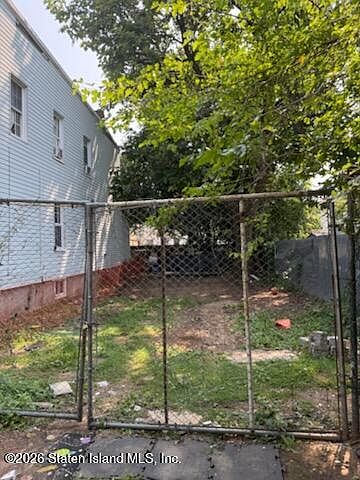 2nd image of 0 Avenue B
