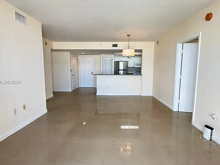 19501 W Country Club Dr #1212 — Photo 38