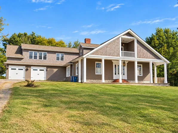 765 Beaumont Ave, Harrodsburg, KY 40330