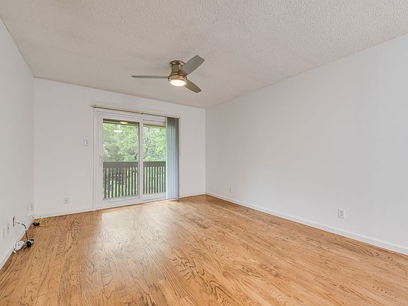 2nd image of 4845 Cedar Springs Rd APT 368