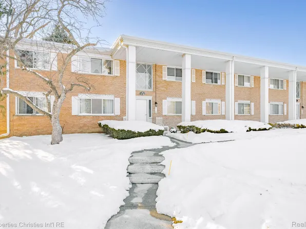 801 W Long Lake Rd APT C3, Bloomfield Hills, MI 48302