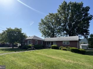 503 W Main St, Valley View, PA 17983